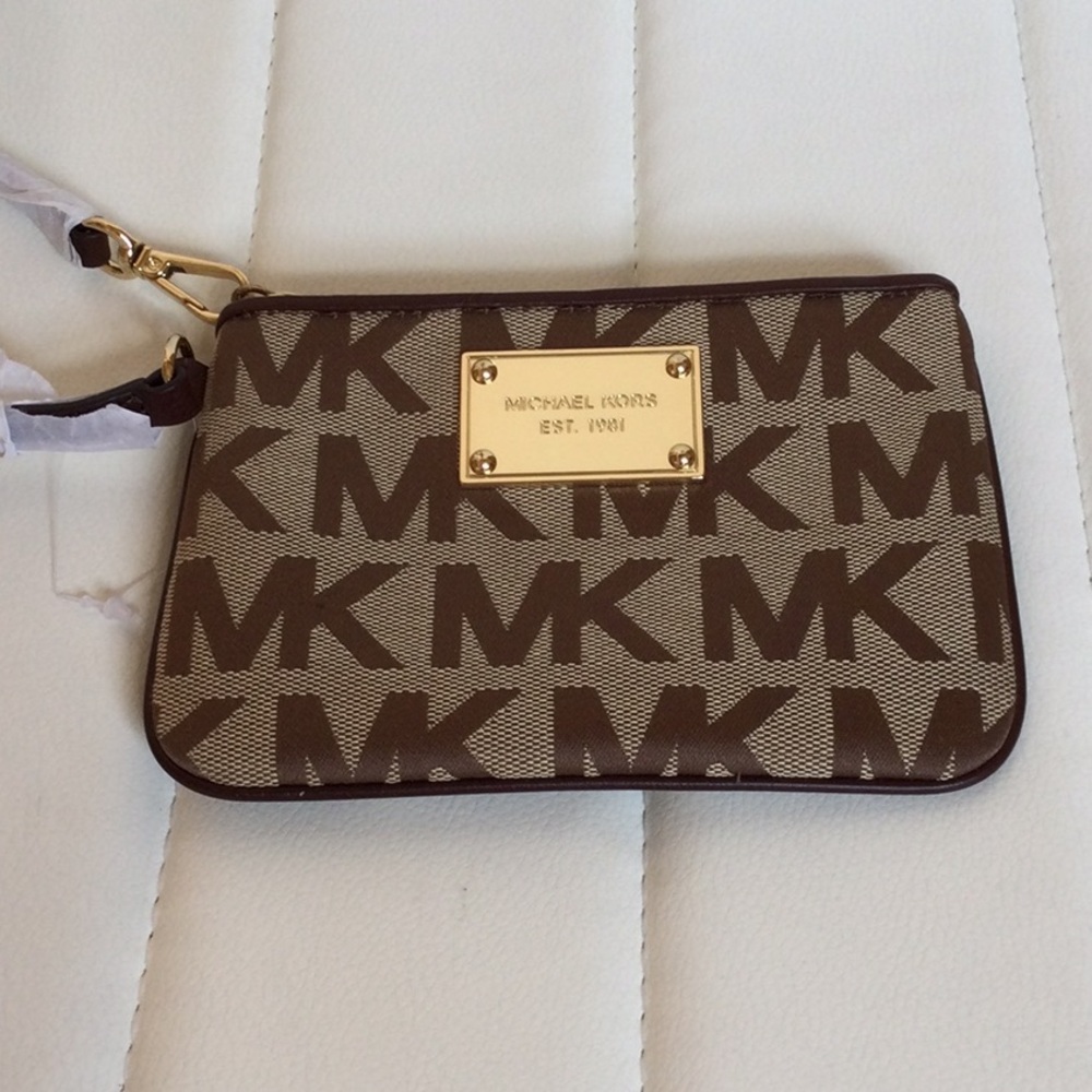 NWOT Michael Kors Brown Wristlet - Picture 1 of 10